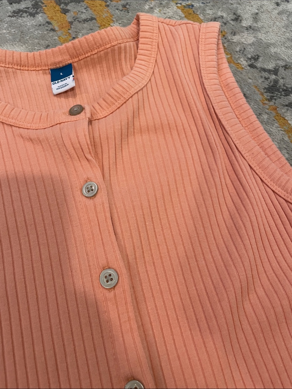 Old Navy Ribbed Button-Front Tank in Peach - Picture 3 of 4